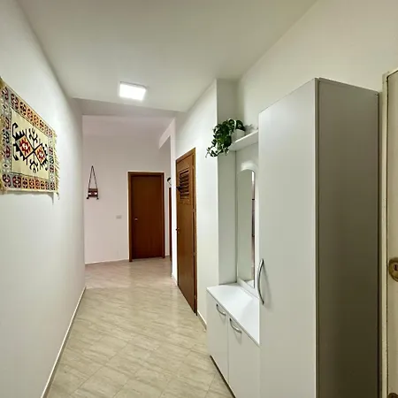 Trea Accomodatios - Port Side Apartment