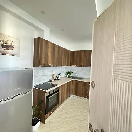 Trea Accomodatios - Port Side Apartment *
